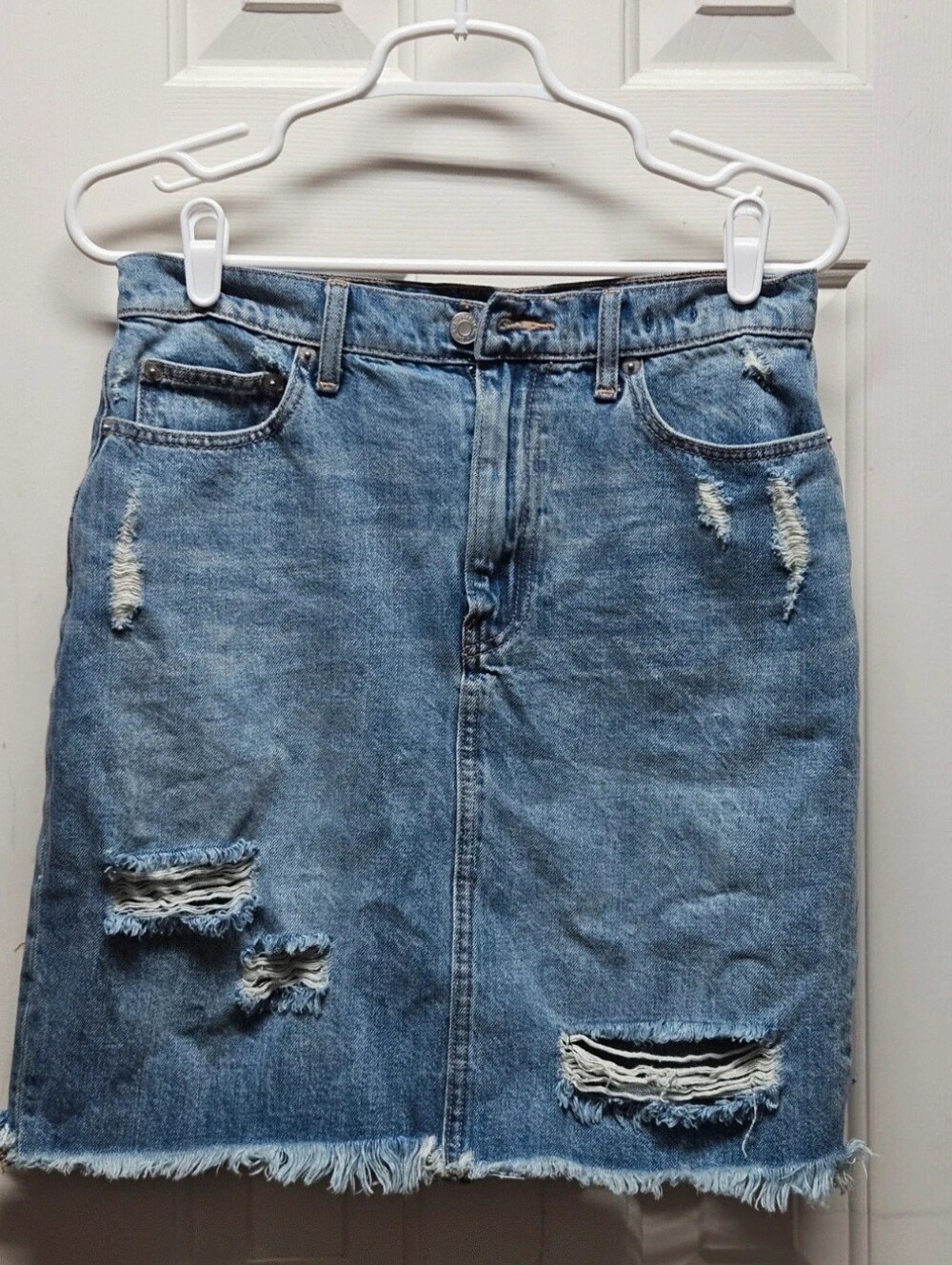 GAP Denim Distressed Mini Skirt | Size 28.